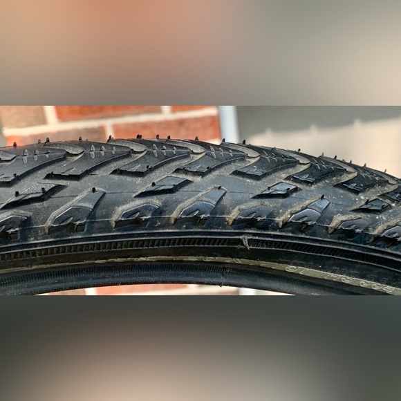 Schwalbe Marathon Cross 26” x 1.75” Hybrid Puncture Resistant Mountain Bike Tire - Picture 4 of 13